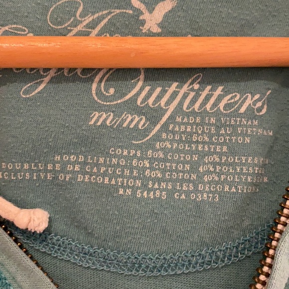 2 for 1 American Eagle Sweaters - Picture 4 of 7